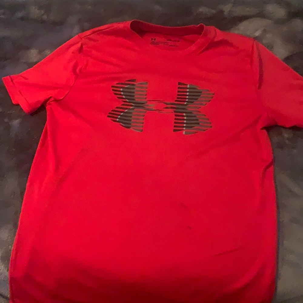 Under armor boys youth medium